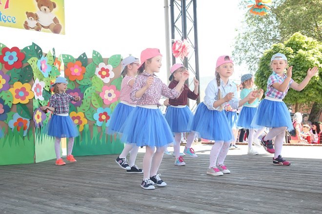 VI Przedszkolny Festiwal Tańca [19.05.2017] - zdjęcie #104 - eOstroleka.pl