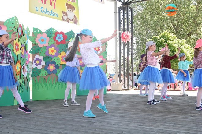 VI Przedszkolny Festiwal Tańca [19.05.2017] - zdjęcie #114 - eOstroleka.pl