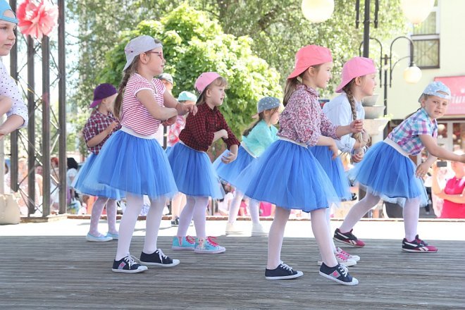 VI Przedszkolny Festiwal Tańca [19.05.2017] - zdjęcie #116 - eOstroleka.pl