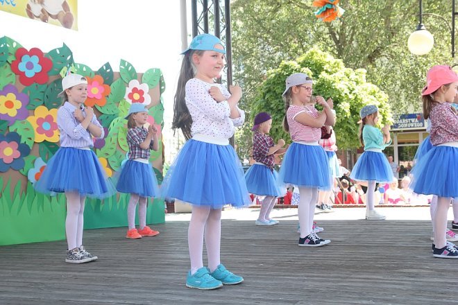 VI Przedszkolny Festiwal Tańca [19.05.2017] - zdjęcie #126 - eOstroleka.pl
