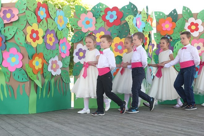 VI Przedszkolny Festiwal Tańca [19.05.2017] - zdjęcie #105 - eOstroleka.pl