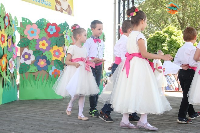 VI Przedszkolny Festiwal Tańca [19.05.2017] - zdjęcie #145 - eOstroleka.pl