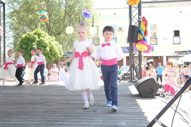 VI Przedszkolny Festiwal Tańca [19.05.2017] - zdjęcie #160 - eOstroleka.pl