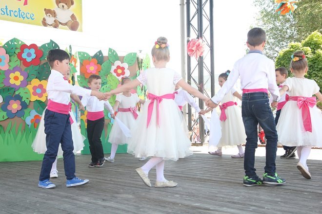 VI Przedszkolny Festiwal Tańca [19.05.2017] - zdjęcie #163 - eOstroleka.pl