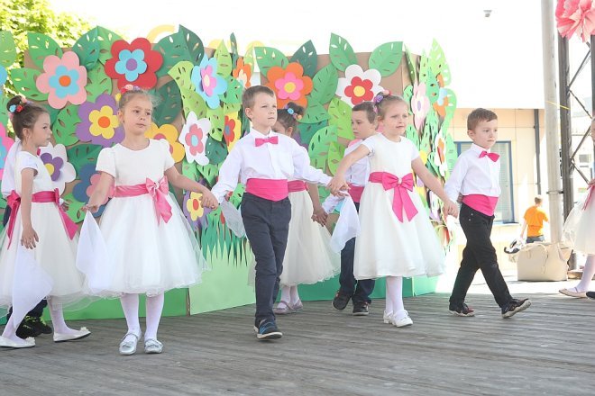 VI Przedszkolny Festiwal Tańca [19.05.2017] - zdjęcie #180 - eOstroleka.pl