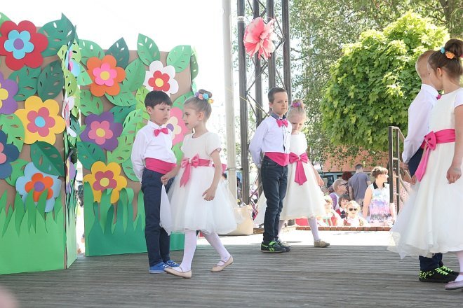 VI Przedszkolny Festiwal Tańca [19.05.2017] - zdjęcie #199 - eOstroleka.pl