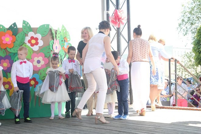 VI Przedszkolny Festiwal Tańca [19.05.2017] - zdjęcie #220 - eOstroleka.pl