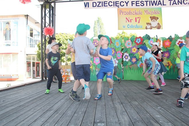 VI Przedszkolny Festiwal Tańca [19.05.2017] - zdjęcie #238 - eOstroleka.pl
