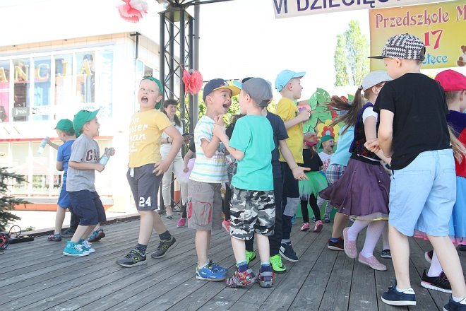 VI Przedszkolny Festiwal Tańca [19.05.2017] - zdjęcie #264 - eOstroleka.pl