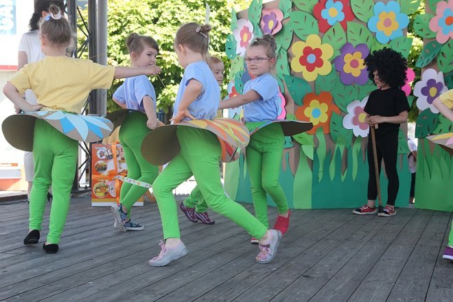 VI Przedszkolny Festiwal Tańca [19.05.2017] - zdjęcie #233 - eOstroleka.pl