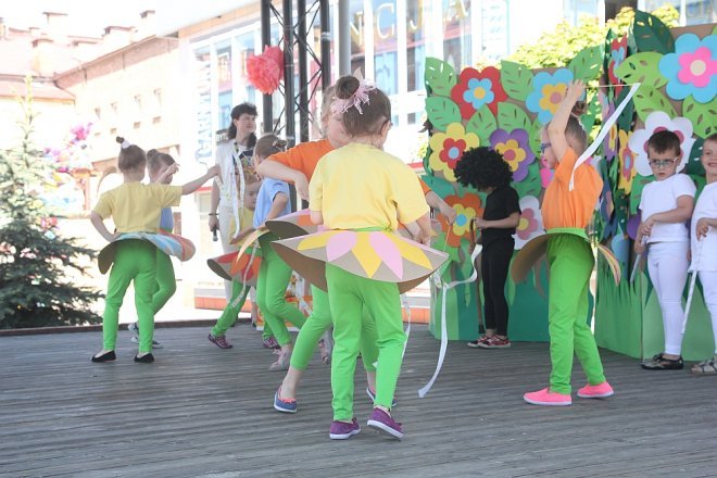 VI Przedszkolny Festiwal Tańca [19.05.2017] - zdjęcie #247 - eOstroleka.pl