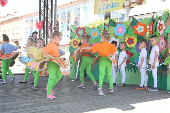 VI Przedszkolny Festiwal Tańca [19.05.2017] - zdjęcie #249 - eOstroleka.pl