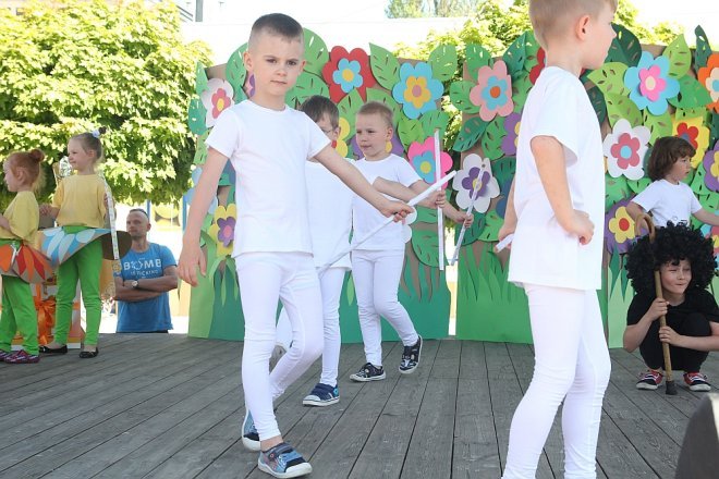 VI Przedszkolny Festiwal Tańca [19.05.2017] - zdjęcie #281 - eOstroleka.pl