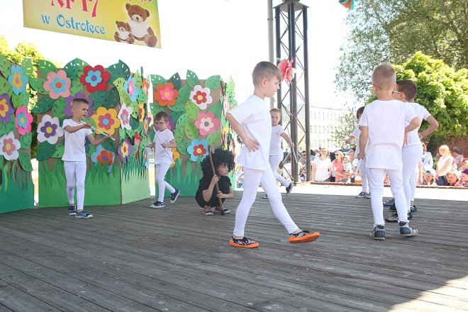 VI Przedszkolny Festiwal Tańca [19.05.2017] - zdjęcie #288 - eOstroleka.pl