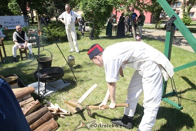 Piknik historyczny z „Czwartakami” przy I LO [ZDJĘCIA] - zdjęcie #12 - eOstroleka.pl