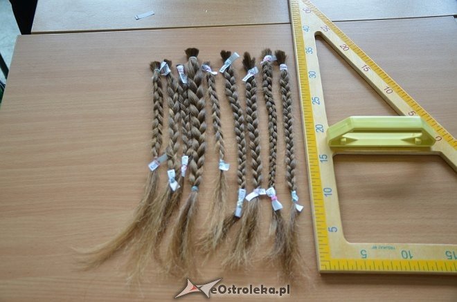 Uczennice ZSZ nr 2 ścięły włosy by wspomóc chorych na nowotwory [ZDJĘCIA] - zdjęcie #13 - eOstroleka.pl