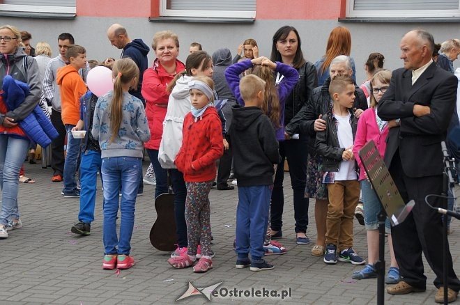 Festyn rodzinny z okazji Dnia Dziecka w Szkole Podstawowej nr 6 w Ostrołęce [01.06.2017] - zdjęcie #28 - eOstroleka.pl