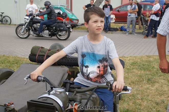 VI rzekuńskie spotkanie fanów starej motoryzacji [ZDJĘCIA] - zdjęcie #6 - eOstroleka.pl