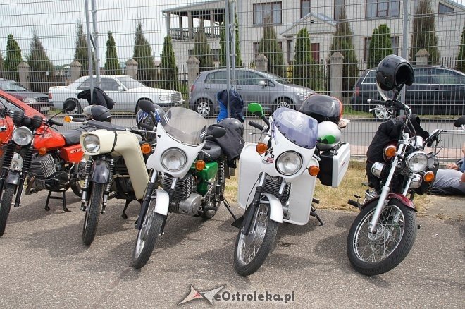 VI rzekuńskie spotkanie fanów starej motoryzacji [ZDJĘCIA] - zdjęcie #34 - eOstroleka.pl