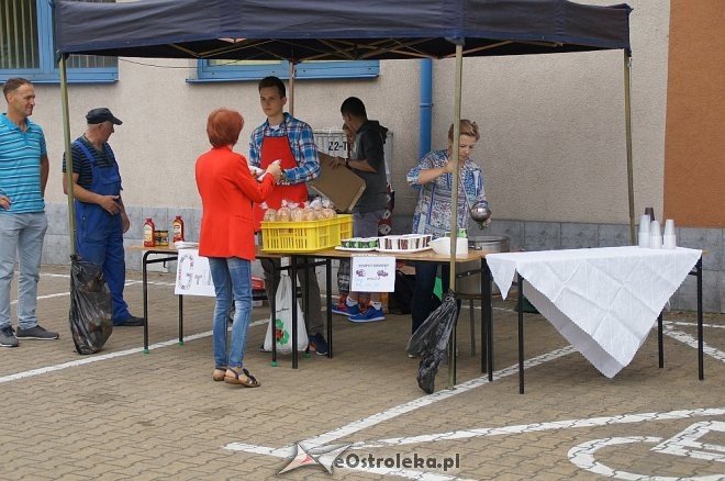 Uczniowie I LO zagrali charytatywnie dla Janka Jankowskiego [ZDJĘCIA] - zdjęcie #4 - eOstroleka.pl