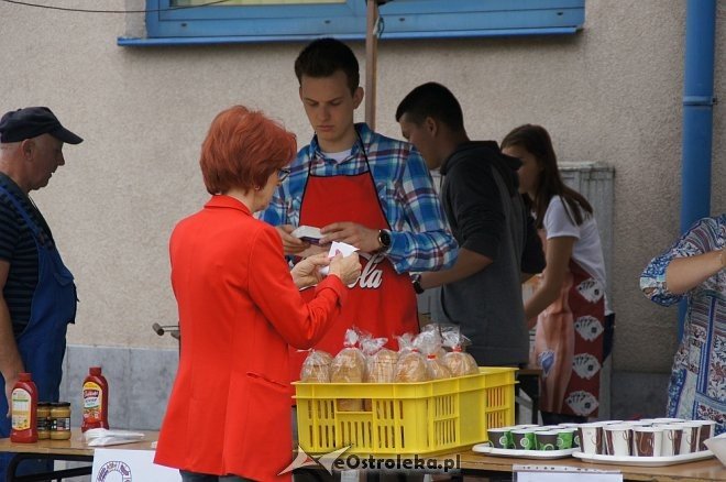 Uczniowie I LO zagrali charytatywnie dla Janka Jankowskiego [ZDJĘCIA] - zdjęcie #5 - eOstroleka.pl