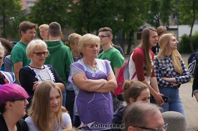 Uczniowie I LO zagrali charytatywnie dla Janka Jankowskiego [ZDJĘCIA] - zdjęcie #19 - eOstroleka.pl