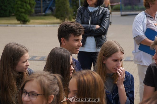 Uczniowie I LO zagrali charytatywnie dla Janka Jankowskiego [ZDJĘCIA] - zdjęcie #24 - eOstroleka.pl