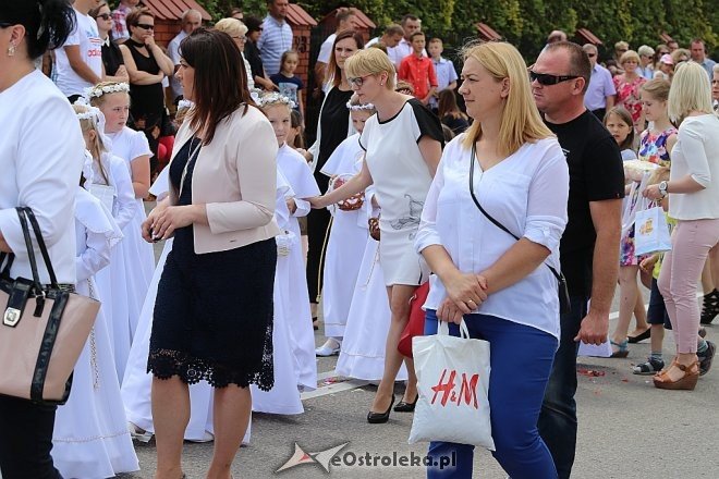 Boże Ciało 2017 w parafii pw. NMP Królowej Rodzin [15.06.2017] - zdjęcie #6 - eOstroleka.pl