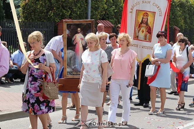 Boże Ciało 2017 w parafii pw. NMP Królowej Rodzin [15.06.2017] - zdjęcie #23 - eOstroleka.pl