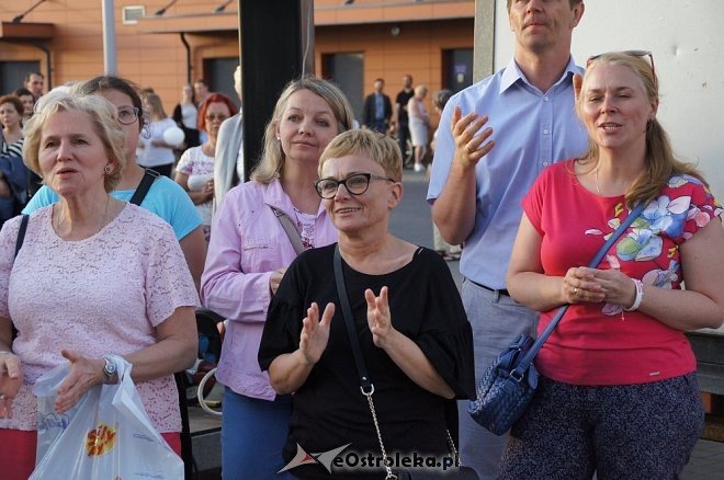 Koncert uwielbienia „Zjednoczeni dla Miłości” po raz trzeci w Ostrołęce [WIDEO, ZDJĘCIA] - zdjęcie #27 - eOstroleka.pl