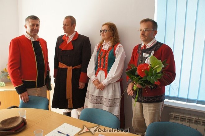 Sesja Rady Powiatu w „weselnym” klimacie [WIDEO, ZDJĘCIA] - zdjęcie #3 - eOstroleka.pl