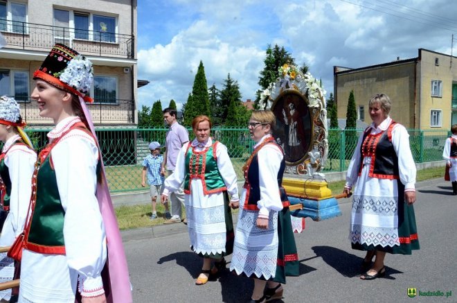 Procesja Bożego Ciała w Kadzidle [15.06.2017] - zdjęcie #55 - eOstroleka.pl