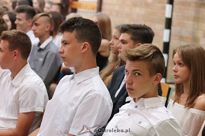 Zakończenie roku szkolnego III klas Gimnazjum nr 1 [22.06.2017] - zdjęcie #30 - eOstroleka.pl
