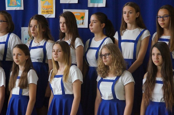 Zakończenie roku klas III w Gimnazjum nr 3 [22.06.2017] - zdjęcie #62 - eOstroleka.pl
