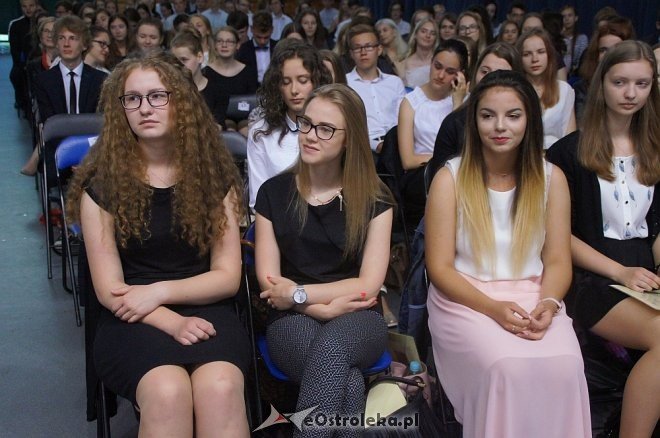 Zakończenie roku szkolnego 2016/2017 w II LO [23.06.2017] - zdjęcie #35 - eOstroleka.pl