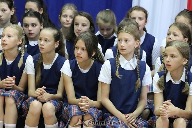 Zakończenie roku szkolnego w Szkole Podstawowej nr 1 [23.06.2017] - zdjęcie #3 - eOstroleka.pl