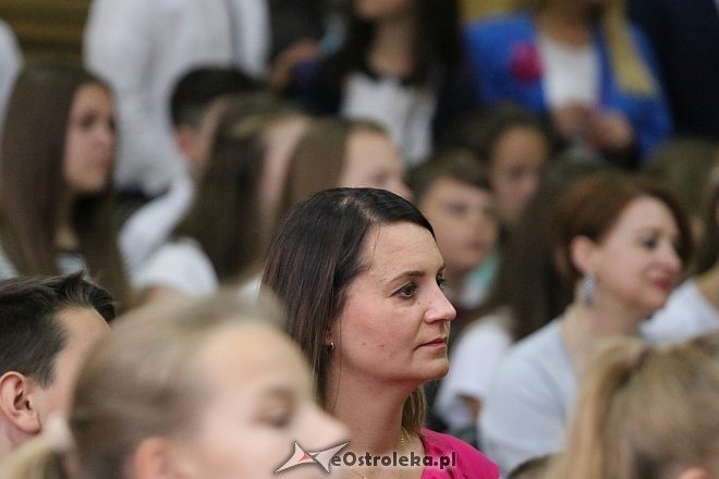 Zakończenie roku szkolnego w Szkole Podstawowej nr 1 [23.06.2017] - zdjęcie #15 - eOstroleka.pl