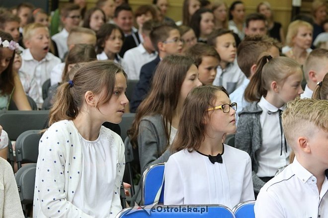 Zakończenie roku szkolnego w Szkole Podstawowej nr 1 [23.06.2017] - zdjęcie #20 - eOstroleka.pl