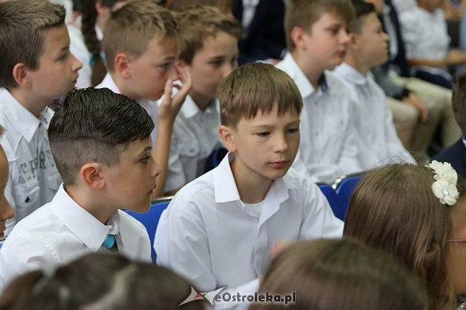 Zakończenie roku szkolnego w Szkole Podstawowej nr 1 [23.06.2017] - zdjęcie #22 - eOstroleka.pl