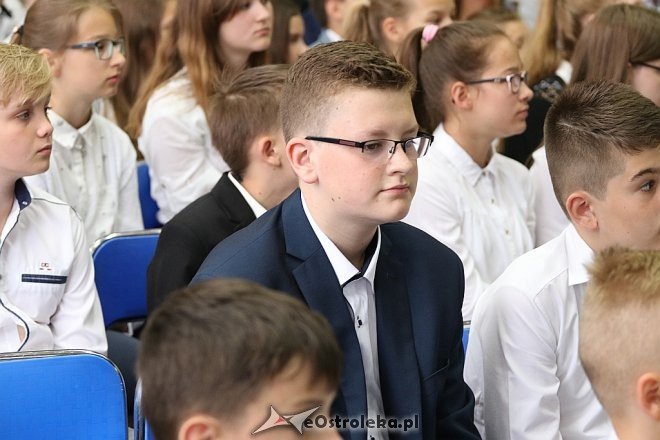 Zakończenie roku szkolnego w Szkole Podstawowej nr 1 [23.06.2017] - zdjęcie #28 - eOstroleka.pl