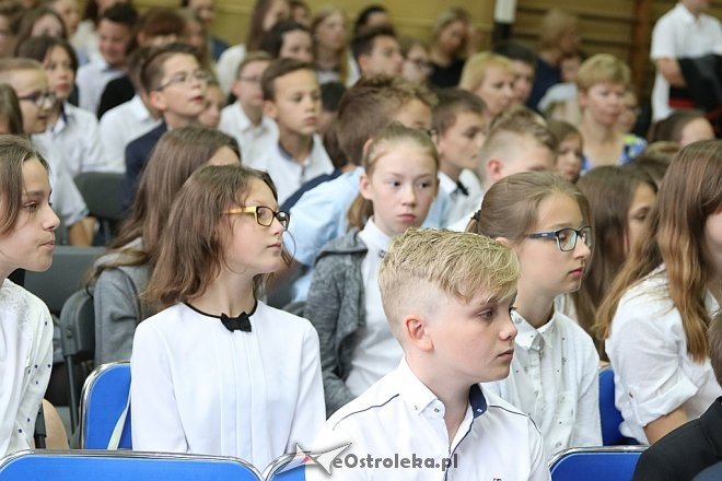 Zakończenie roku szkolnego w Szkole Podstawowej nr 1 [23.06.2017] - zdjęcie #29 - eOstroleka.pl