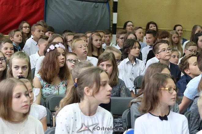 Zakończenie roku szkolnego w Szkole Podstawowej nr 1 [23.06.2017] - zdjęcie #30 - eOstroleka.pl