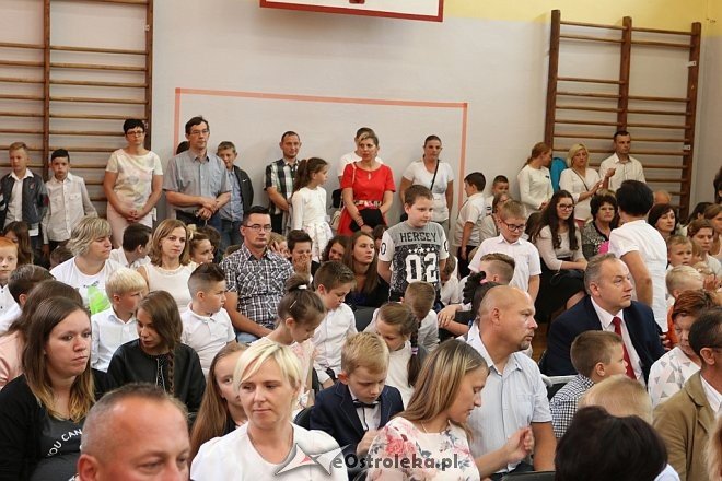 Zakończenie roku szkolnego w Szkole Podstawowej nr 5 [23.06.2017] - zdjęcie #7 - eOstroleka.pl