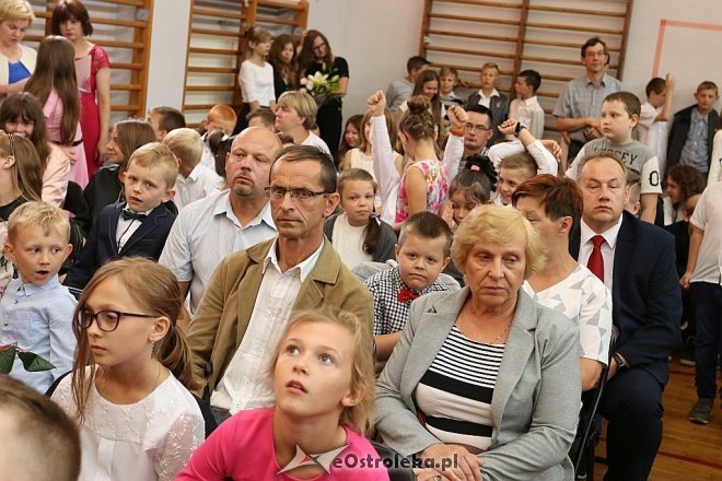 Zakończenie roku szkolnego w Szkole Podstawowej nr 5 [23.06.2017] - zdjęcie #14 - eOstroleka.pl