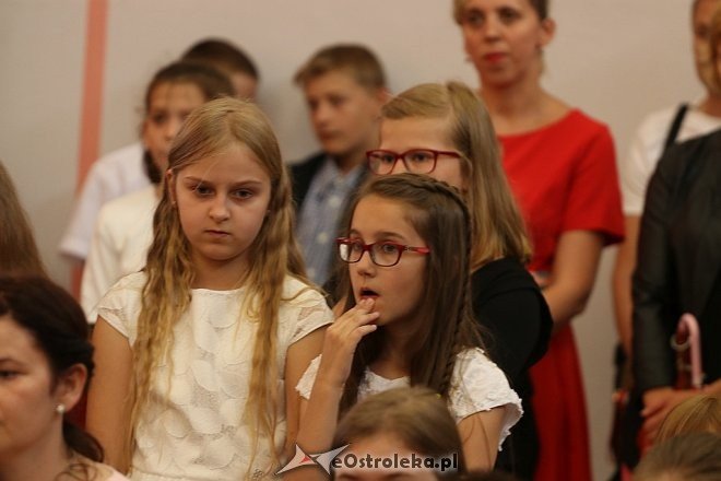 Zakończenie roku szkolnego w Szkole Podstawowej nr 5 [23.06.2017] - zdjęcie #20 - eOstroleka.pl