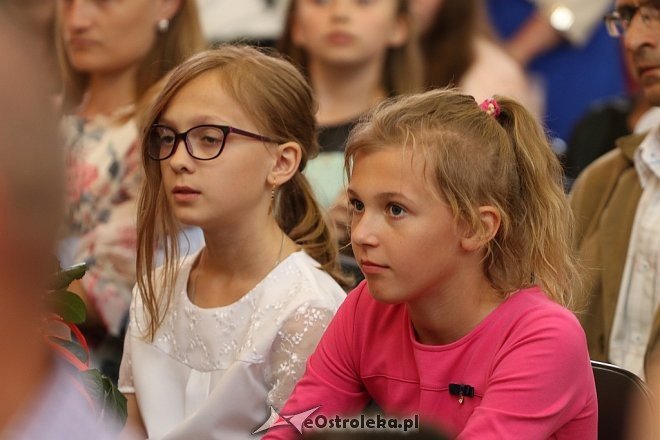 Zakończenie roku szkolnego w Szkole Podstawowej nr 5 [23.06.2017] - zdjęcie #32 - eOstroleka.pl