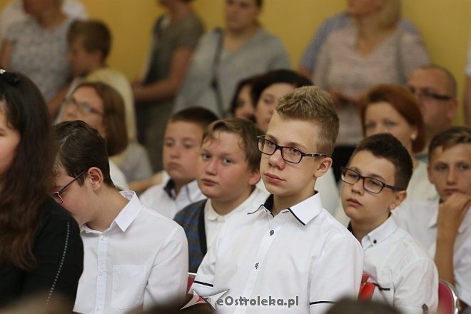 Zakończenie roku szkolnego w Szkole Podstawowej nr 6 [23.06.2017] - zdjęcie #35 - eOstroleka.pl