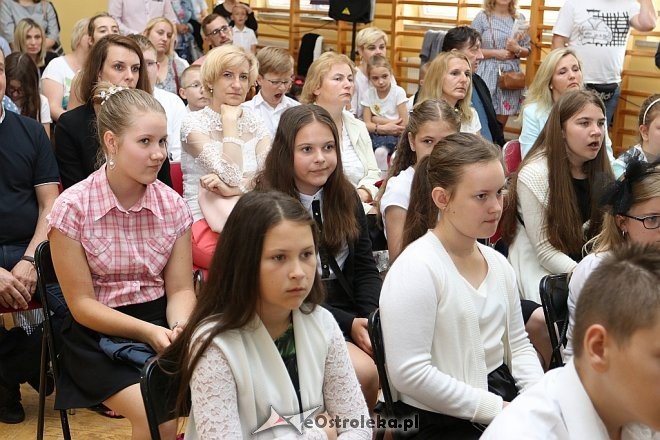 Zakończenie roku szkolnego w Szkole Podstawowej nr 6 [23.06.2017] - zdjęcie #41 - eOstroleka.pl