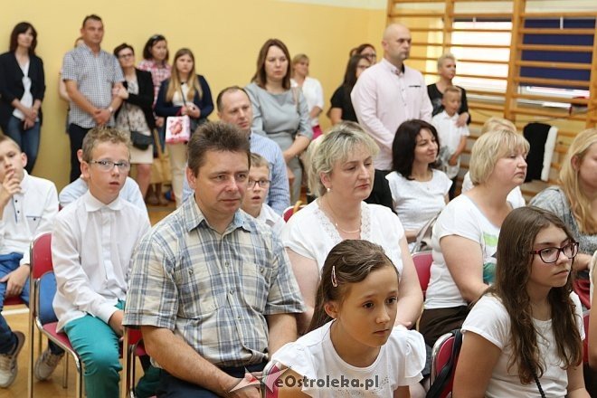 Zakończenie roku szkolnego w Szkole Podstawowej nr 6 [23.06.2017] - zdjęcie #44 - eOstroleka.pl