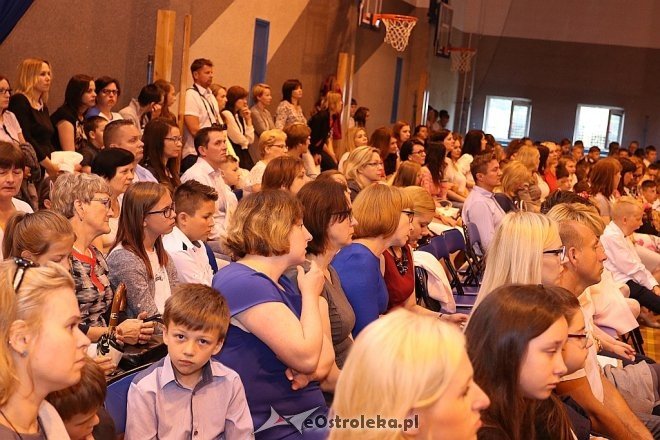 Zakończenie roku szkolnego w Szkole Podstawowej nr 10 [23.06.2017] - zdjęcie #6 - eOstroleka.pl